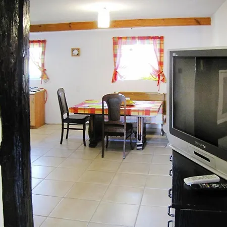 With Large Garden Near *